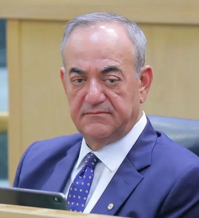 العين السابق عبدالحكيم الهندي يكتب : هل يسمع دولة الرئيس "أنّات" القطاع السياحي والفندقي أم لا؟!