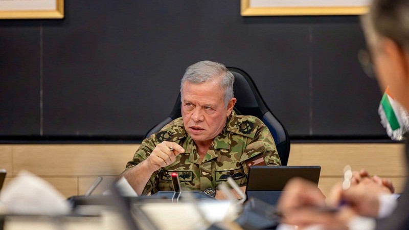  الملك يترأس اجتماعا في المركز الوطني للأمن وإدارة الأزمات