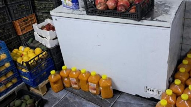 إغلاق محل عصائر في عمان لوجود حشرات وانبعاث روائح كريهة