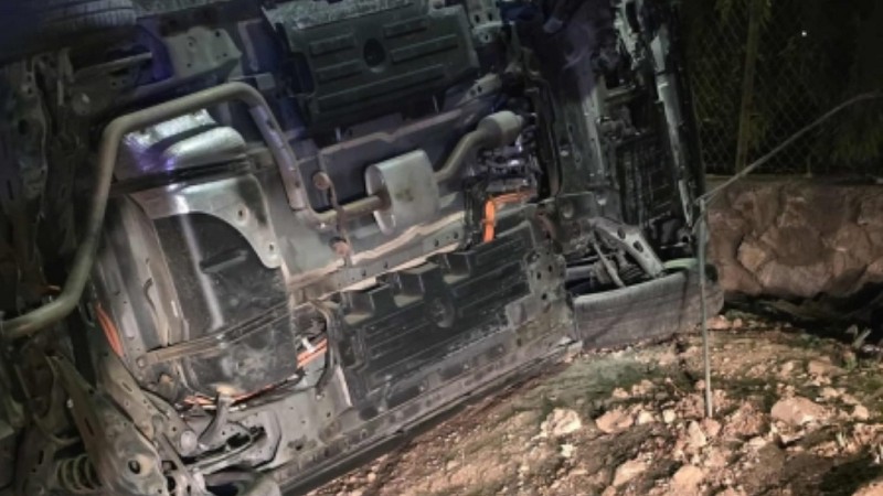 انقلاب مركبة على الطريق الرابط بين النديم وماعين