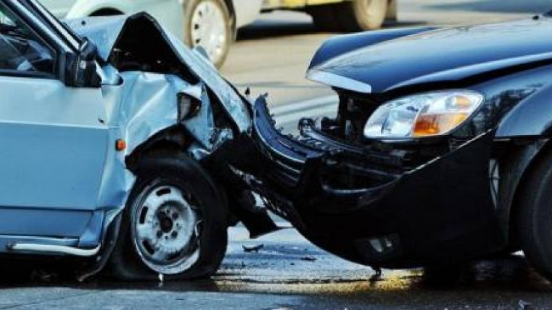 4 إصابات بتصادم مركبتين على طريق إربد - عمّان