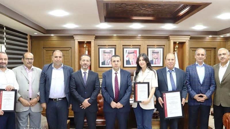 البلقاء التطبيقية تتسلم ثلاث شهادات جودة دولية لمركز العقبة للتعليم والتدريب البحري